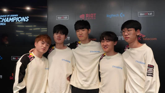 而他的表现 而他的表现