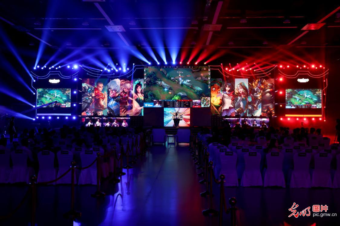 足球事业提 足球事业提