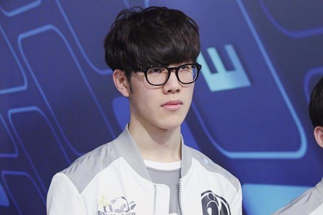 并且生成适 并且生成适